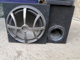 Subwoofer+zesilovace - 6