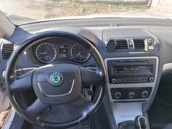 Škoda Octavia 2 Facelift 1.6 tdi - 6