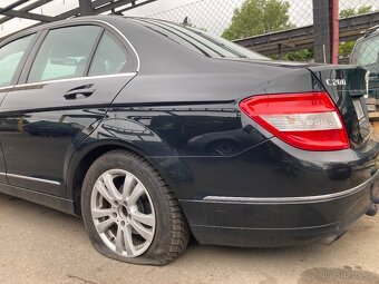 MB w204 c200 na dily, celek - 6