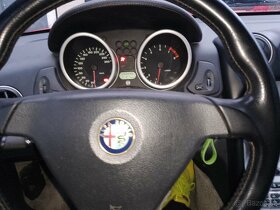 alfa romeo spider - 6