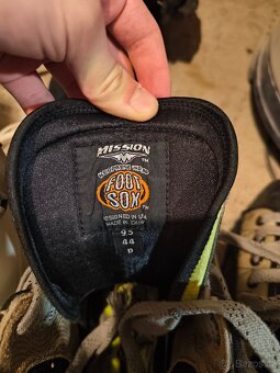 Brusle Mission AMP Flyweight vel. 44 - 6