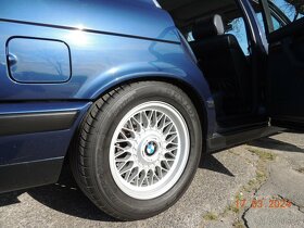 BMW 535i manual - 6