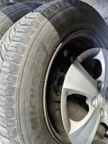 Disky s pneu Hyundai 185/65 R15 92T, rozteč 5x114,3 - 6