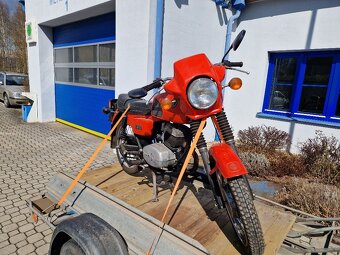 moto ČZ 180 - 6