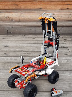Lego Truck 9398 - 6