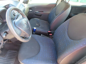 Prodáme Citroen C3 1.1 44 kw benzín,r. 2005,Tažné zařízení. - 6