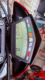 Ducati Hypermotard 1100 EVO - 6