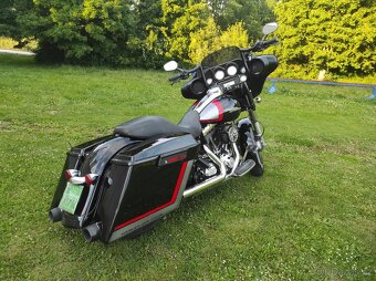HARLEY DAVIDSON FLHX Street Glide - 6