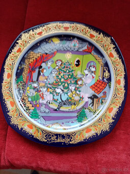 Dekorativní porcelánové talíře na zavěšení na zed - 6