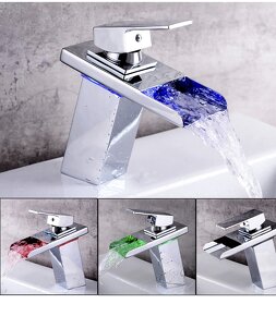 Stojánková baterie svítící s vodopádem - 6