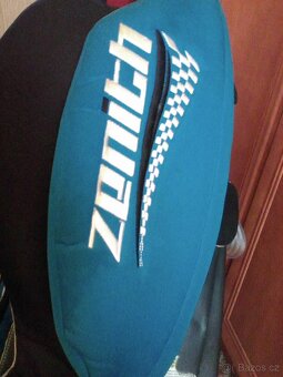 Dětská autosedačka zn. Zenith v modré barvě. - 6