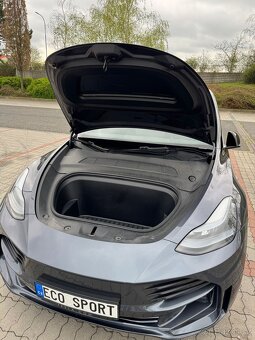 Tesla Model Y LR 2022 - 6