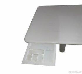 ROSENTHAL bílý psací stůl, jasan - masiv, PC 120 tis. Kč - 6