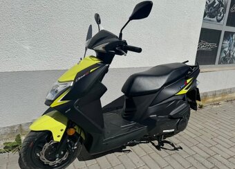 SYM Orbit III Euro 5 BLACK/YELLOW-PŘI RYCHLEM JEDNÁNÍ SLEVA - 6