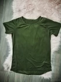 Sportovní dámská trička Nike a Primark - 6