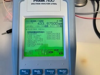 Protek 7830 spektrální analyzátor 2,9 GHz - 6