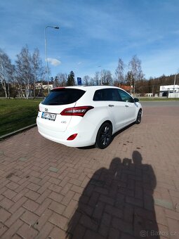 I30 1.6 CRDI - 6