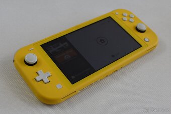 Nintendo Switch Lite Yellow (Záruka) Zánovní - 6