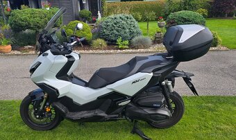 HONDA ADV 350 - 6