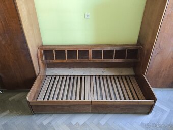 Retro rozkládací gauč - 6