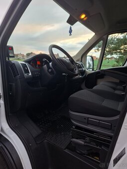 Prodám Fiat ducato 2.3  109 kw chlaďak - 6