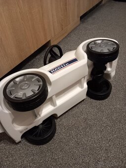 Luxusní dětské odrážedlo VW Beetle junior 1.majitel - 6