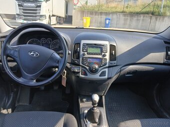 Hyundai i30 kombi, 1.6 CRDi, 66kW,Česká STK,tažné - 6