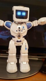 INTERAKTIVNÍ RC ROBOT ROB-B2 výška 40 cm, CZ verze - 6