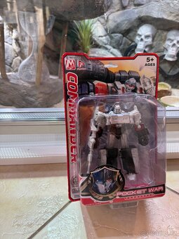 2 x TRANSFORMERS N.O.V.É. - 6