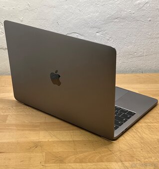 MacBook Pro 13" 2016 /8GB RAM/Intel i5/256GB SSD/ Záruka - 6