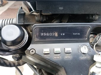 Honda VF 750 s - 6