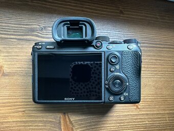 Sony A7 III - 6