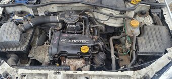 OPEL CORSA 1.0 i r.v.2000 nekorodovaná přeskočený rozvody - 6