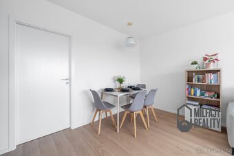 Nadstadardní 4+kk, 86 m2, poslední patro, Liberec, Sametová - 6