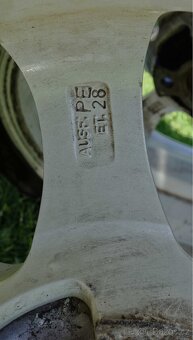 Sada Alu. Kol (disků ) s pneu m+s R15 / 4x108 - 6