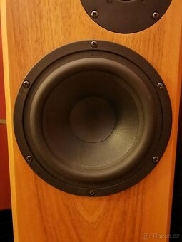 2x sloupy + zesilovač - 6
