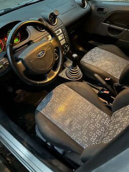 Prodám - Ford Fiesta 2004 - 6