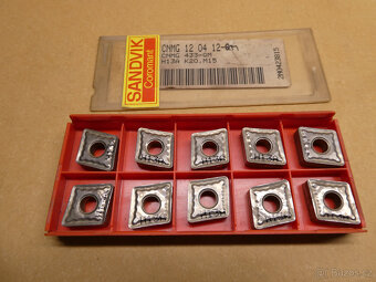 Nůž Sandvik PCLNL a destičky - 6