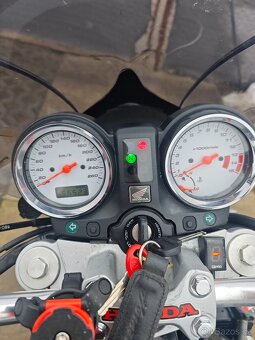 Honda Hornet cb600f - 6