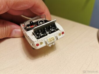 Corgi toys Toyota 2000 JB 007 - 6