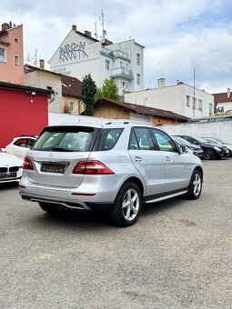 Mercedes-Benz ML, ML250 CDI zachovalý stav Ojeté, 7/2011, 2 - 6