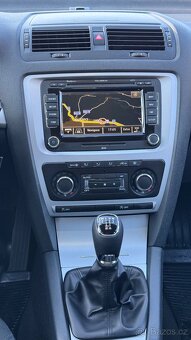 Škoda Octavia II Facelift 1.6 TDI 77kw Kombi-Columbus, Tažné - 6