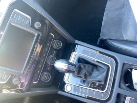 Volkswagen Passat 2,0 Full LED Highline DSG TK do 2/26 - 6