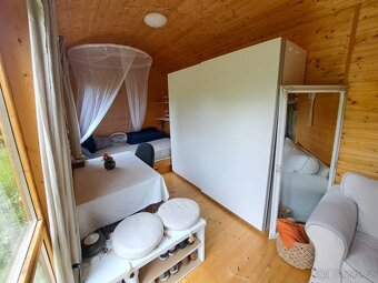 Obytná maringotka/tiny house 2,5 x 8m s pozemkem - 6