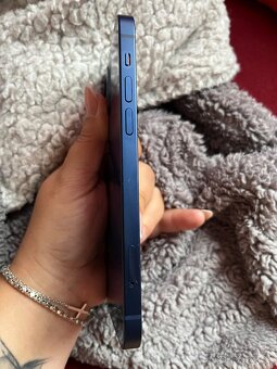 Apple iPhone 12 - 6
