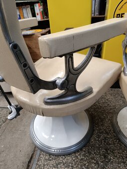 2 stará křesla Barber shopu, 50. Léta, slušný stav - 6