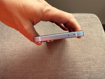 Samsung Galaxy Z Flip 6 12/512Gb z a iPhone - 6