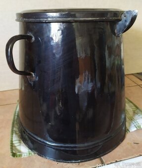Nabízím smaltovaný hrnec na sádlo, brambory - 20l - 6
