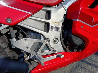 Honda VFR 750 - 6