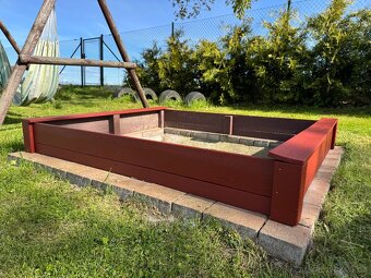 REZERVOVÁNO-Dětský domek se skluzavkou + velké pískoviště - 6